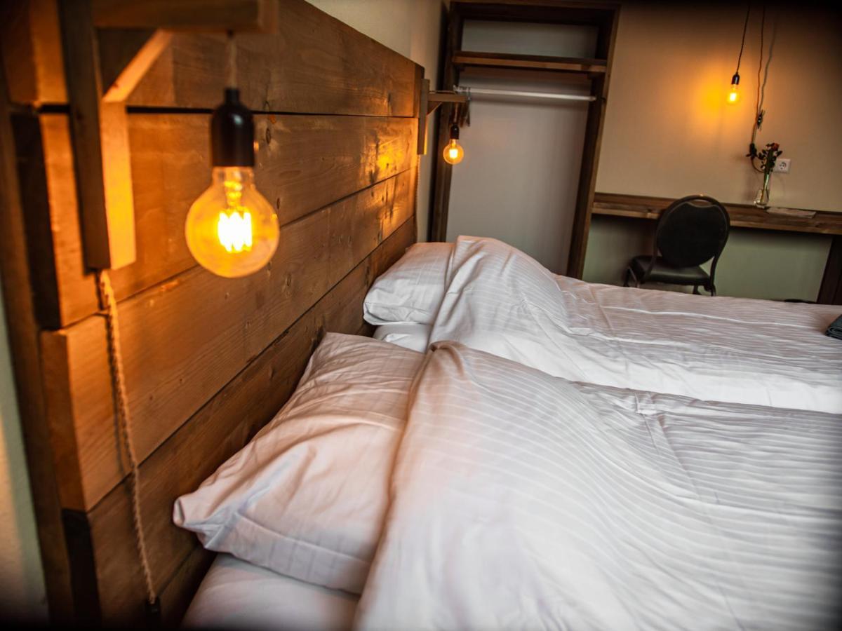 B&B Bij De 3 Linden วีเคิน ภายนอก รูปภาพ