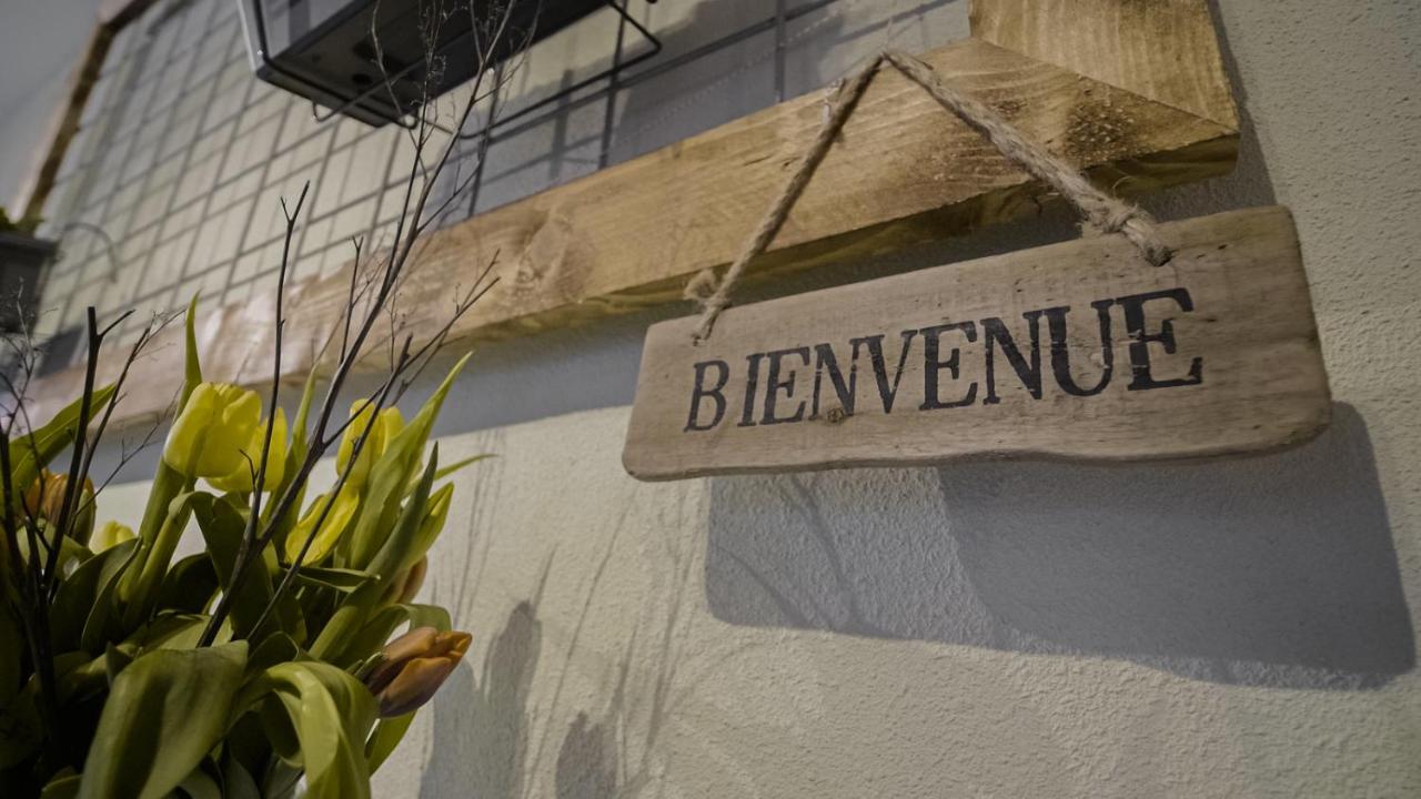 B&B Bij De 3 Linden วีเคิน ภายนอก รูปภาพ